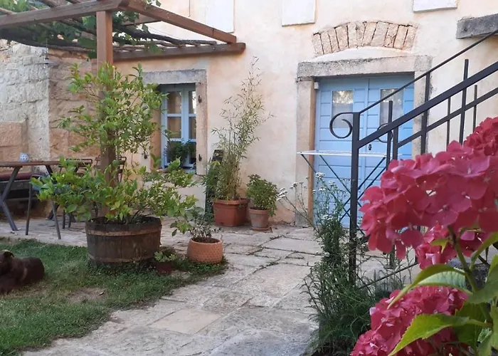 Apartman Sartoria *